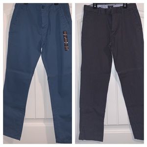 Gap Khakis - Straight Fit - Size 29 x 30 - x2